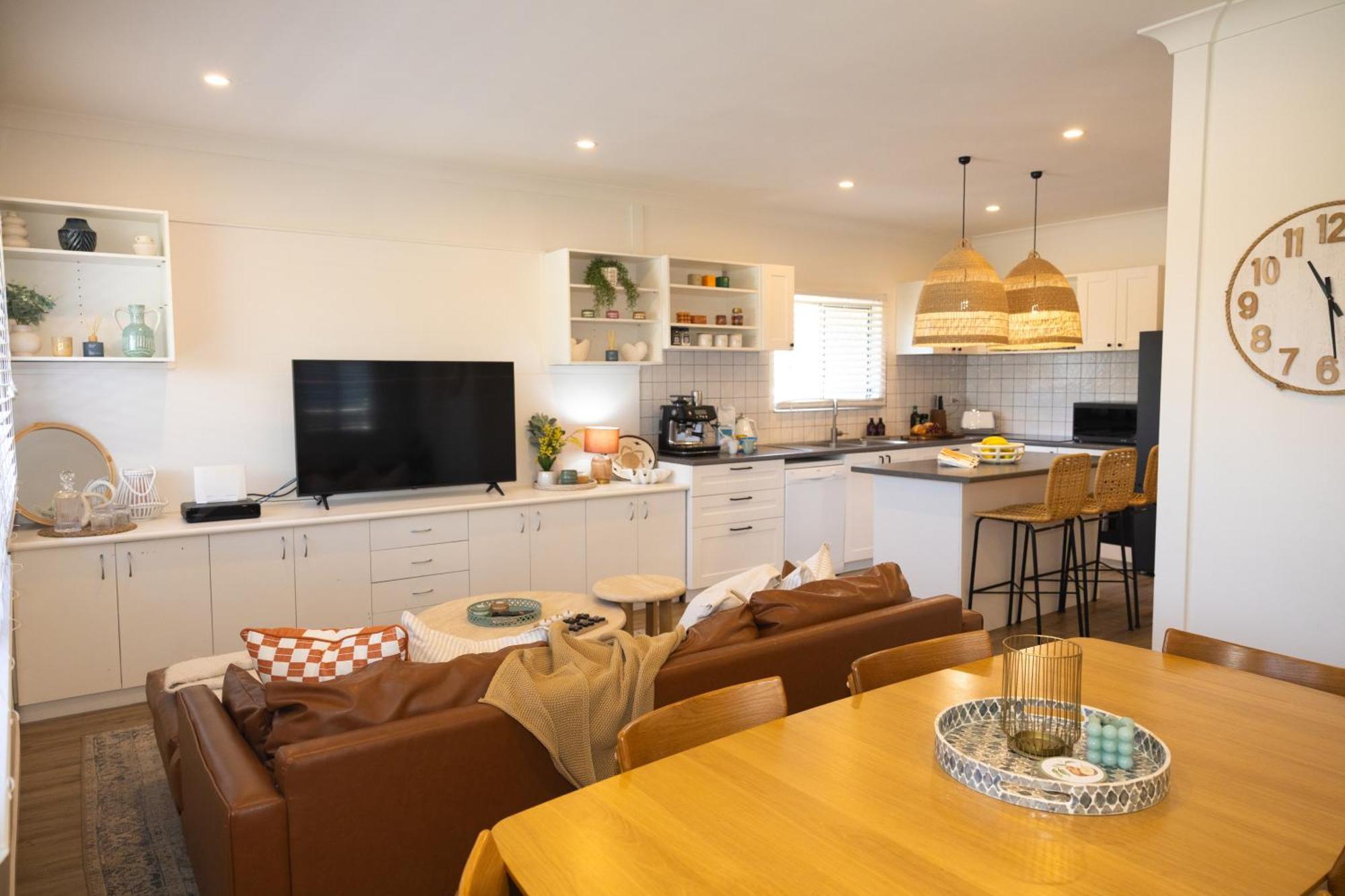 Comfortable Beach Home Scarborough Exteriör bild